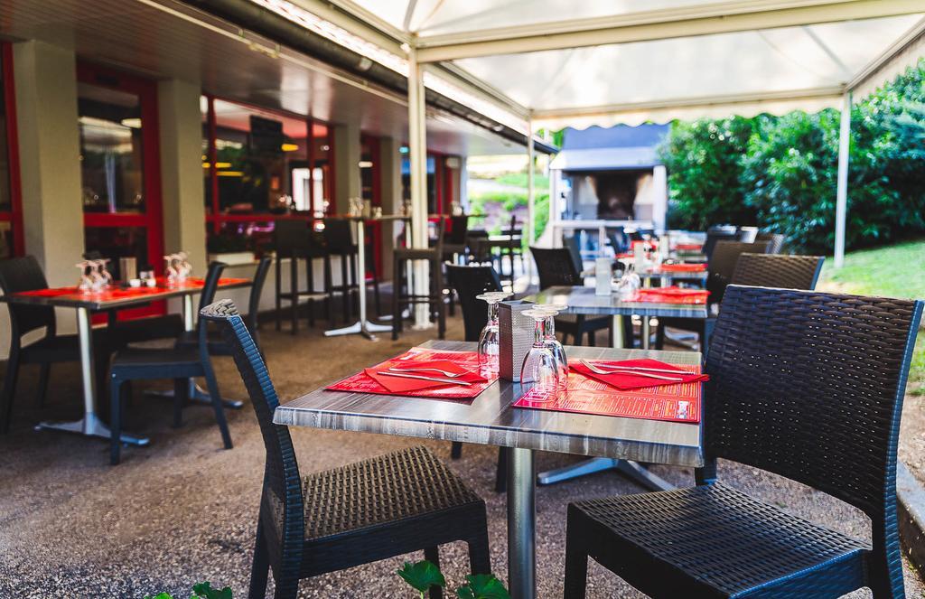 Logis Hotel Lons-Le-Saunier - Restaurant Le Grill Kültér fotó