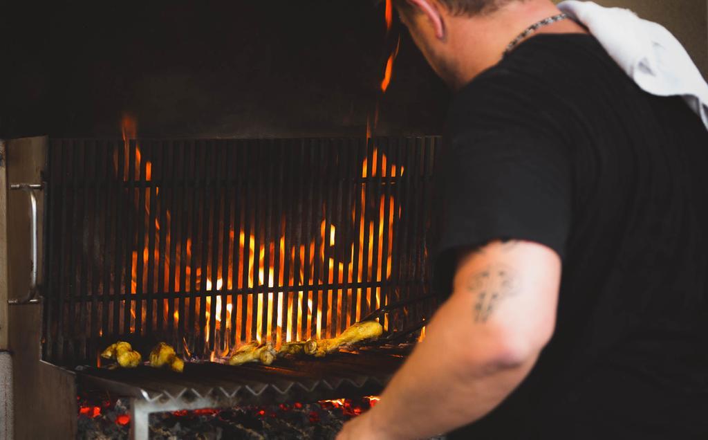 Logis Hotel Lons-Le-Saunier - Restaurant Le Grill Kültér fotó