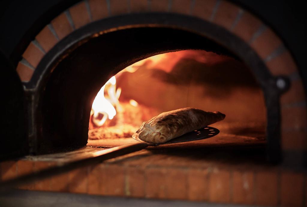 Logis Hotel Lons-Le-Saunier - Restaurant Le Grill Kültér fotó