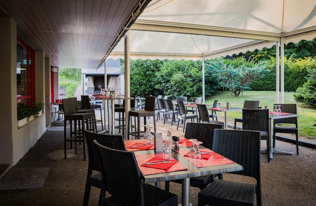 Logis Hotel Lons-Le-Saunier - Restaurant Le Grill Kültér fotó