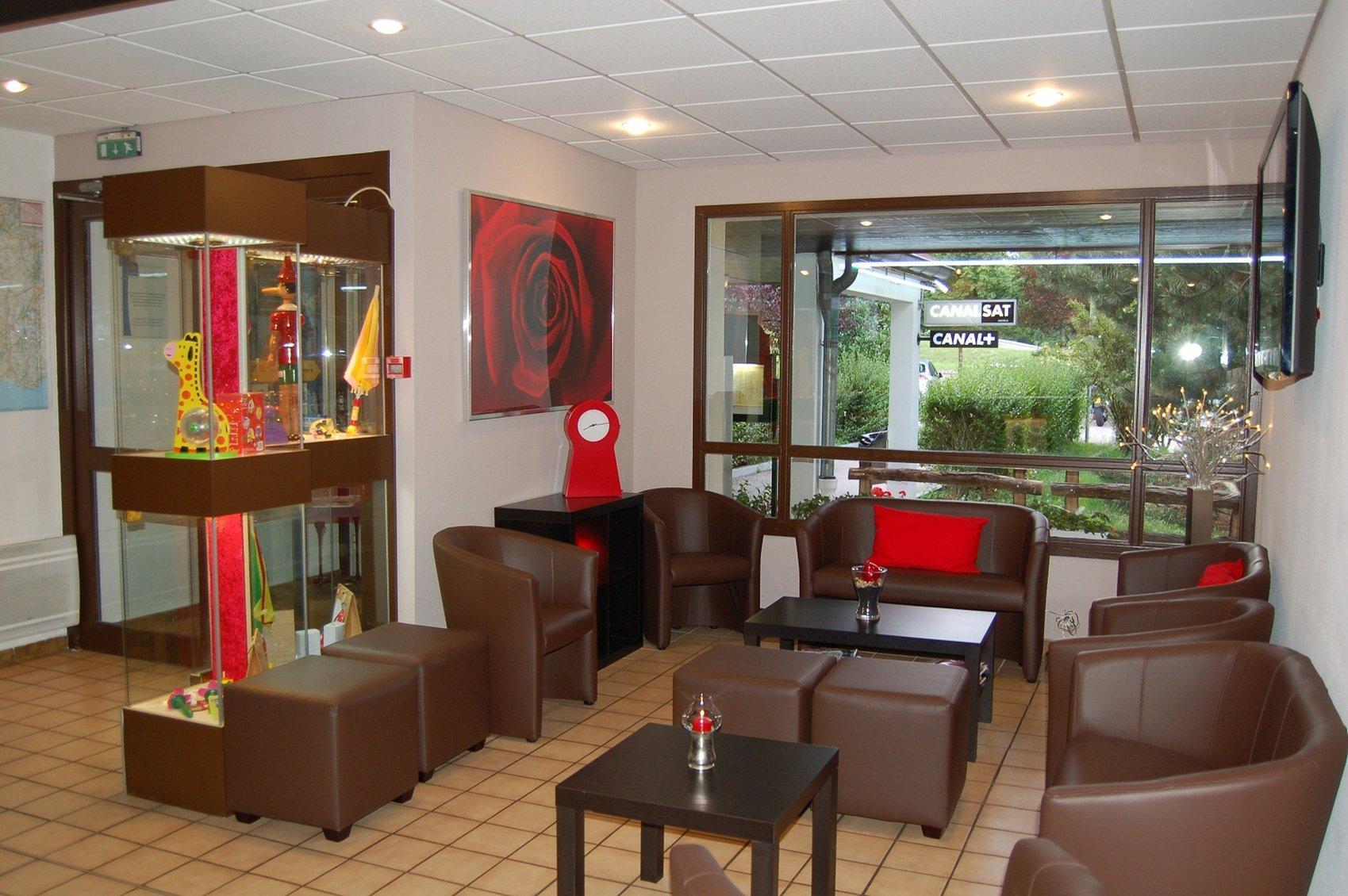 Logis Hotel Lons-Le-Saunier - Restaurant Le Grill Kültér fotó