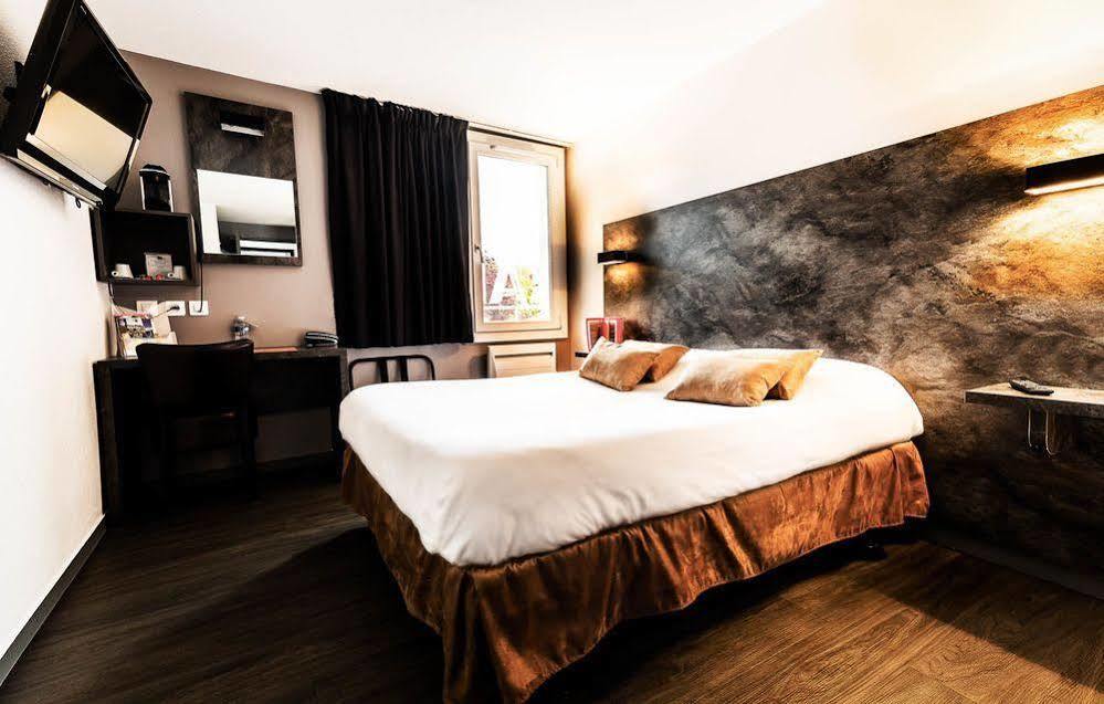 Logis Hotel Lons-Le-Saunier - Restaurant Le Grill Kültér fotó
